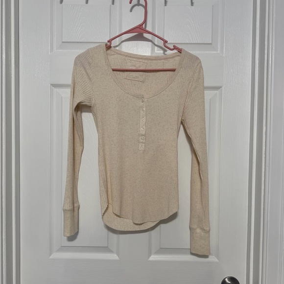 5 aerie henleys - Picture 8 of 8
